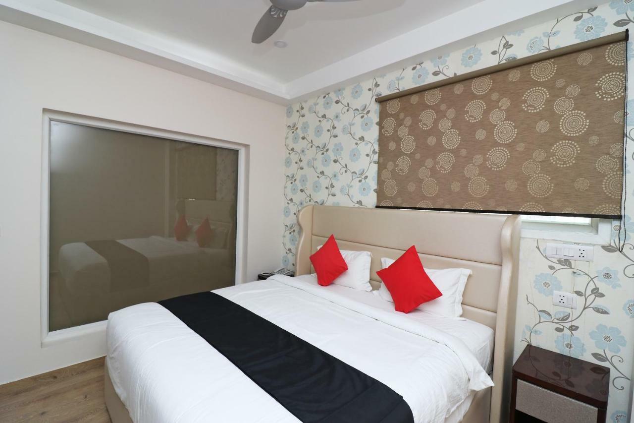 Capital O 37152 Naveen Continental Prayagraj Extérieur photo