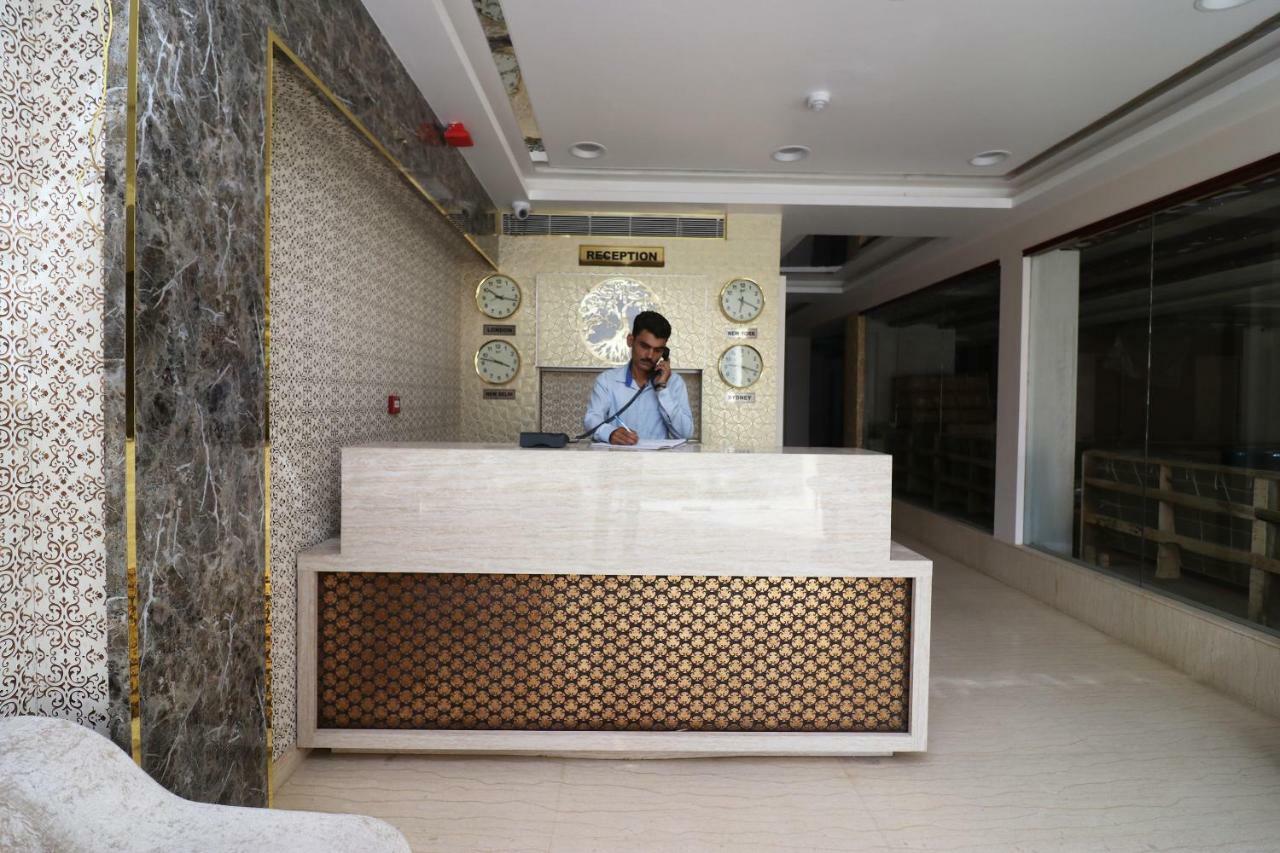 Capital O 37152 Naveen Continental Prayagraj Extérieur photo