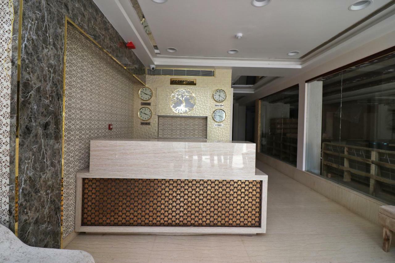 Capital O 37152 Naveen Continental Prayagraj Extérieur photo