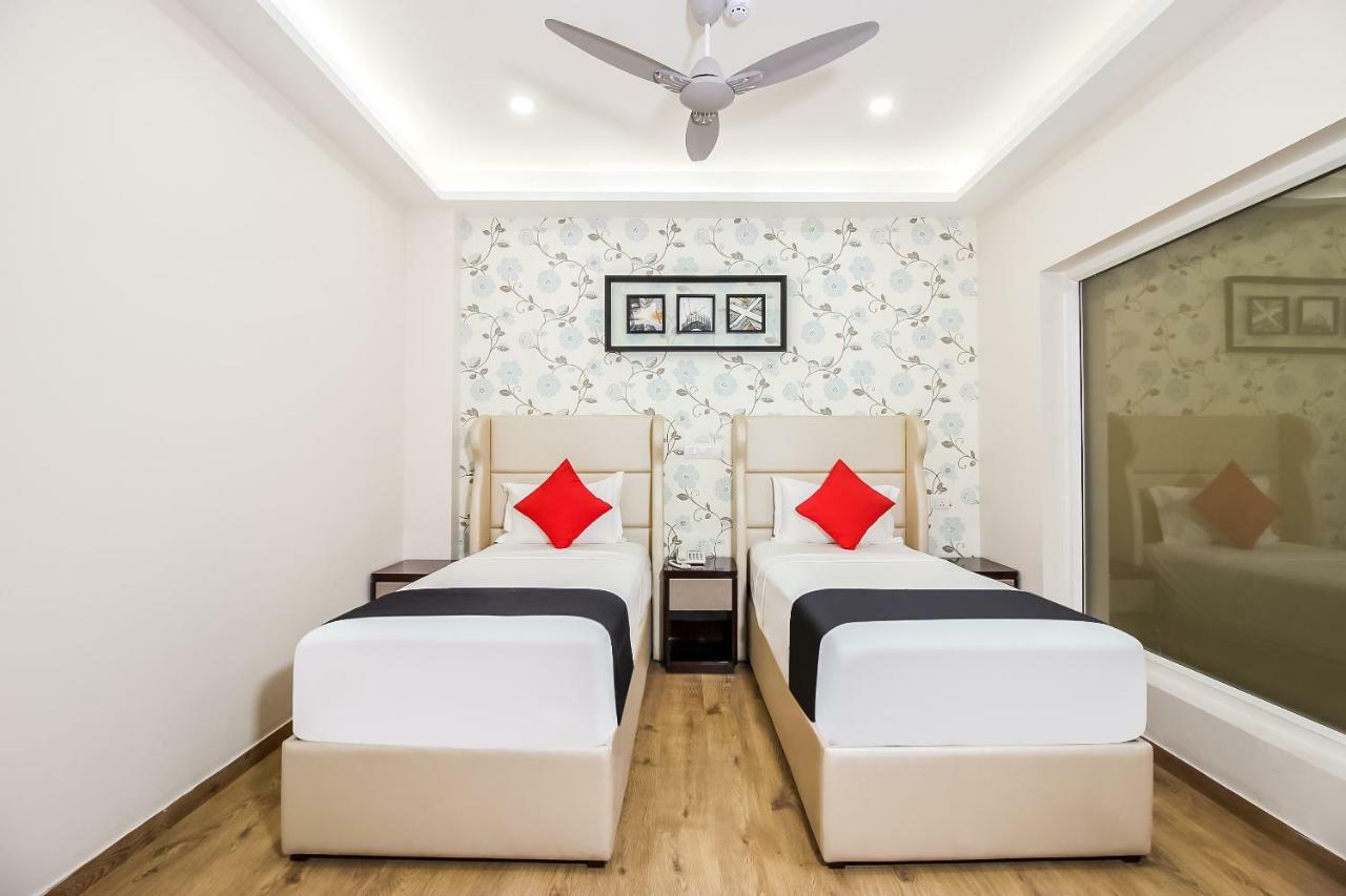 Capital O 37152 Naveen Continental Prayagraj Extérieur photo